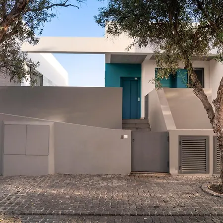 Casa Da Maresia By An Island