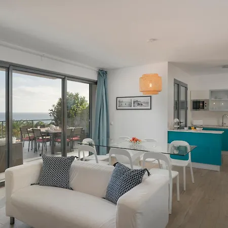 Casa Da Maresia By An Island *